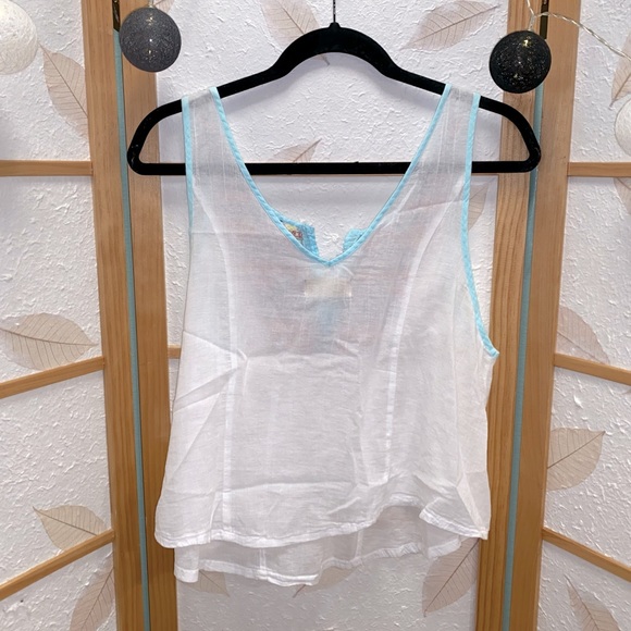 Hollister top - Picture 2 of 2